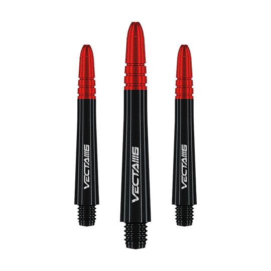 7025_207_Winmau_Vecta_Blade6_Shafts_46mm_1y597gXMyAJMlq Das Bild zeigt drei Winmau Vecta Shafts - Blade 6. Die Shafts sind schwarz mit einem roten oberen Abschnitt und weißem Schriftzug.