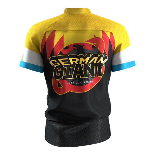 Target Gabriel Clemens dart shirt 2027 Gezeigt wird das Target Gabriel Clemens Dartshirt 2027. Dieses Dartshirt stammt aus der Kollektion von Target.