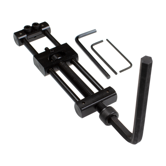 Designa Dart Repointer Black Pro Edition - Tip Changer Abgebildet ist der Designa Dart Repointer Black Pro Edition - Spitzenwechsler. Mit diesem Produkt können Dartspitzen einfach ausgetauscht werden.